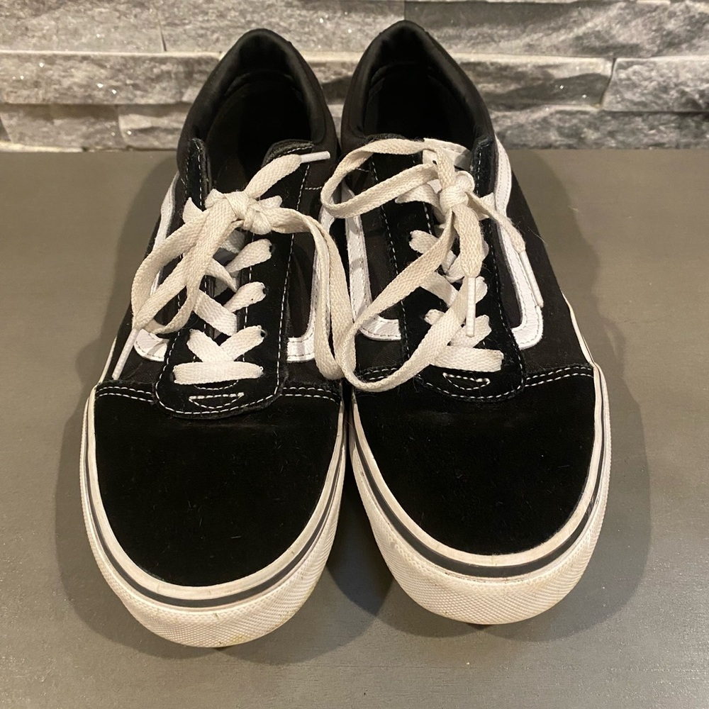 Vans .. big kids size 6